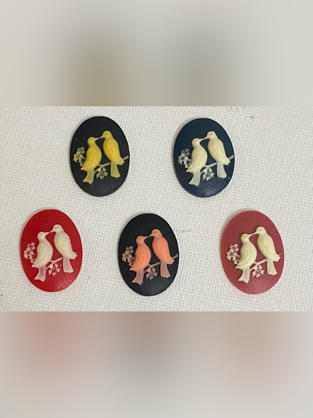 White doves cabochons